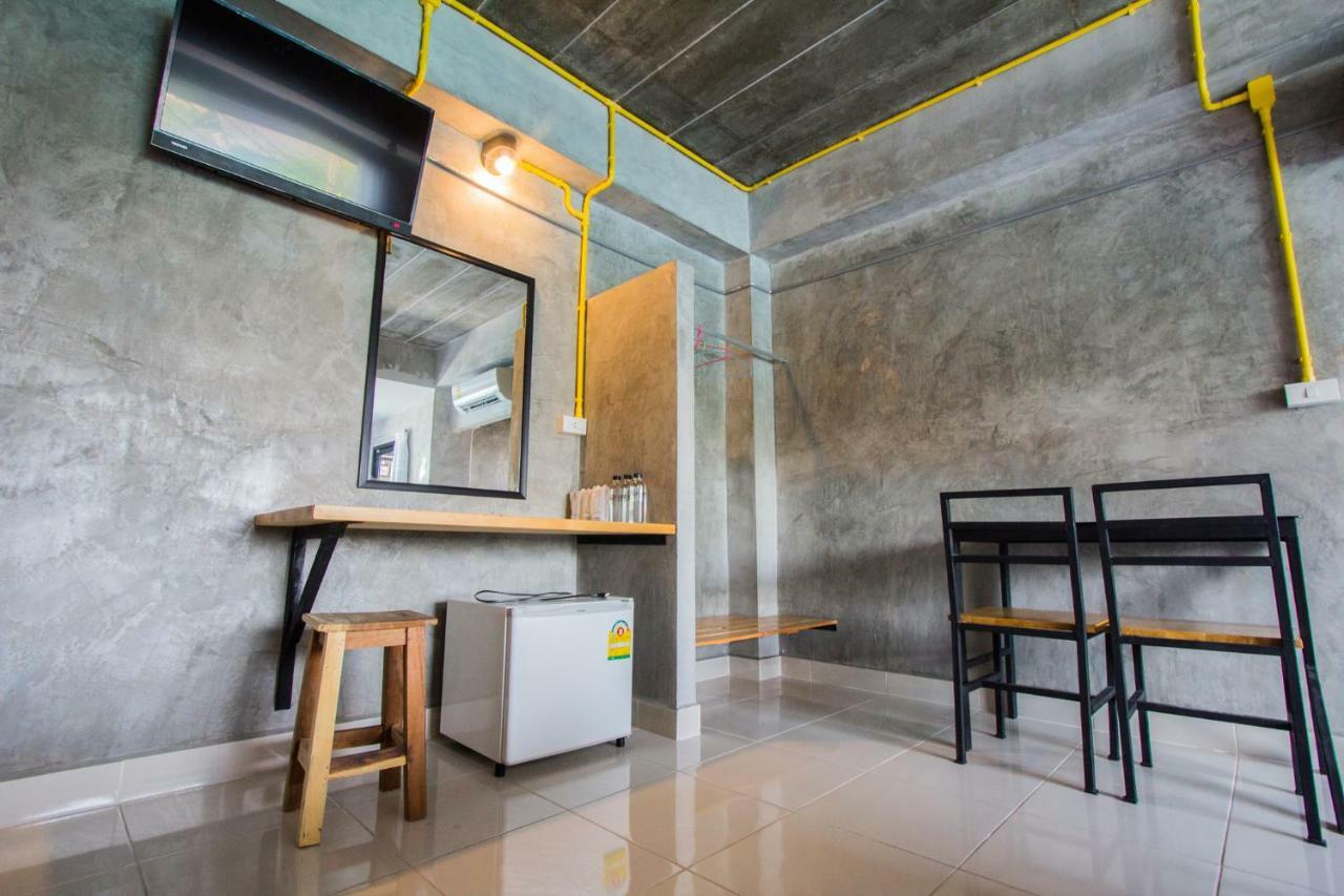 The Sky Loft Hotel Pathum Thani Exterior foto